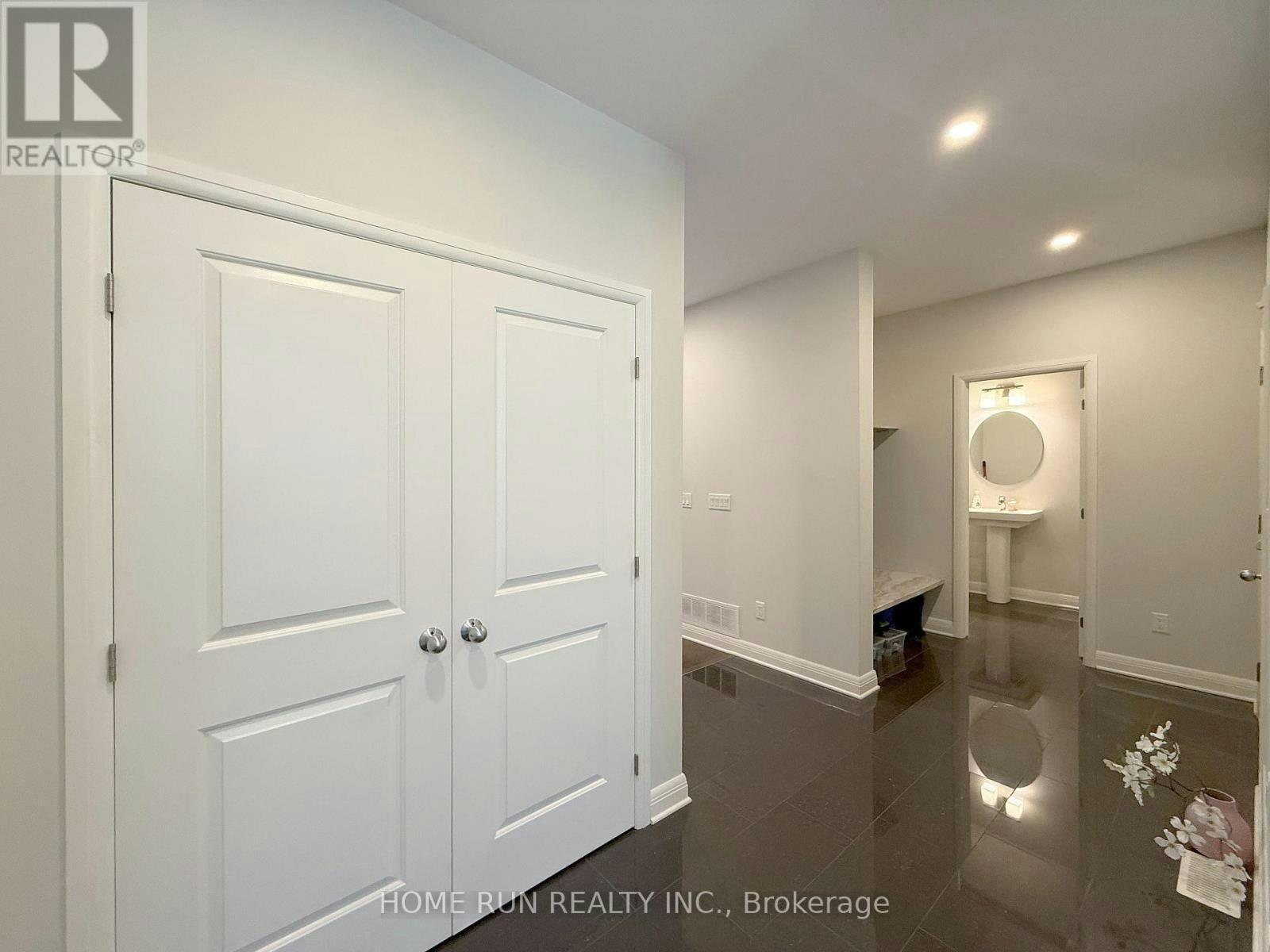 322 Lysander Place, Ottawa, ON, K1K 4K7 - 5