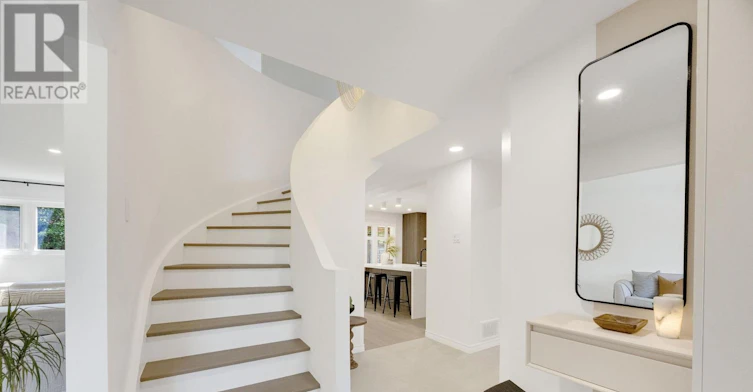 2048 Sixth Line, Oakville, ON, L6H 3N2 - 5