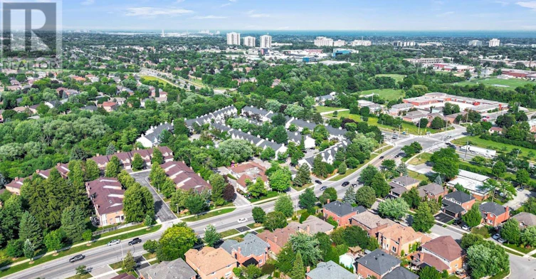 2048 Sixth Line, Oakville, ON, L6H 3N2 - 47
