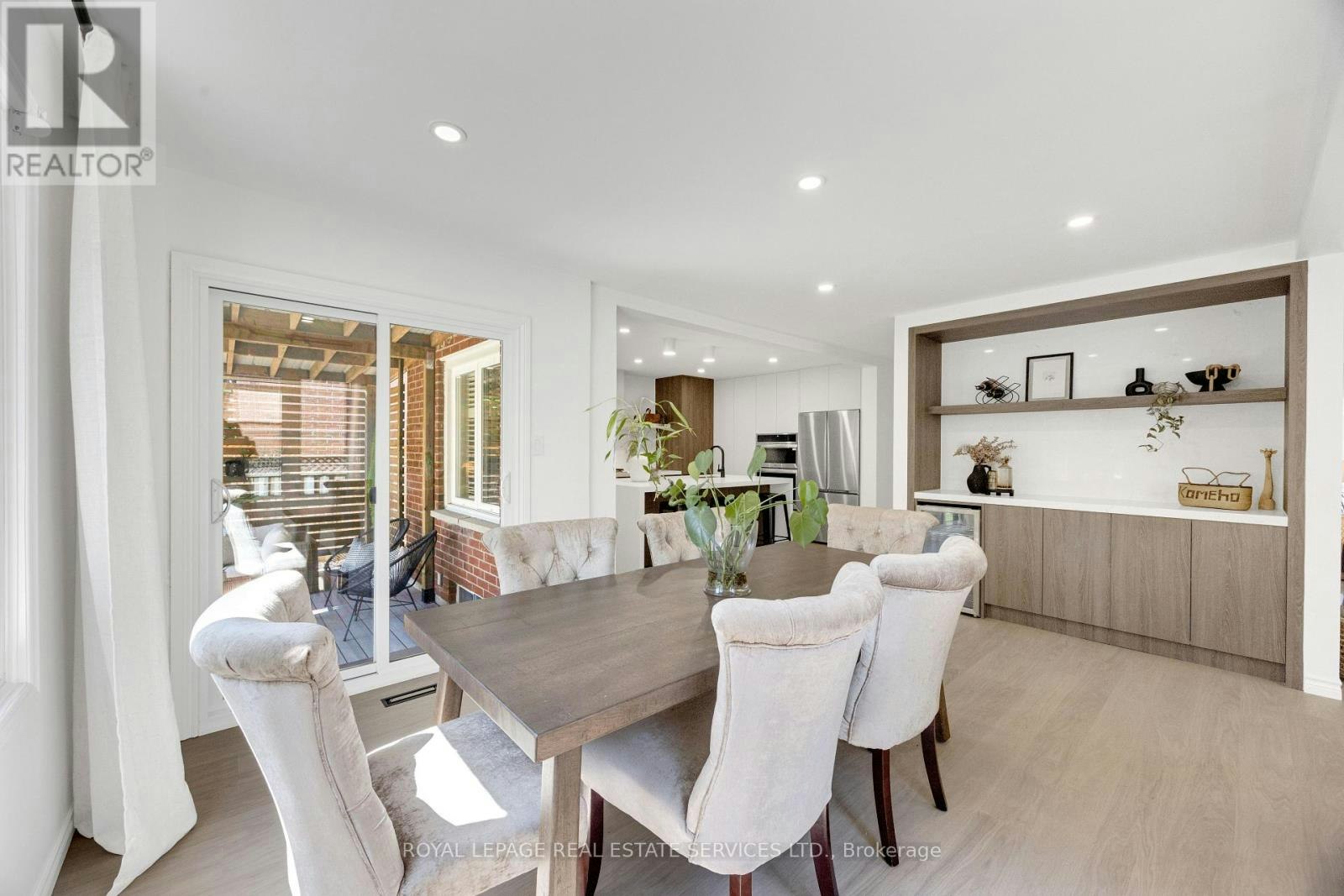 2048 Sixth Line, Oakville, ON, L6H 3N2 - 12