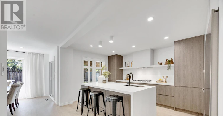 2048 Sixth Line, Oakville, ON, L6H 3N2 - 6