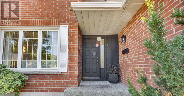 2048 Sixth Line, Oakville, ON, L6H 3N2 - 3