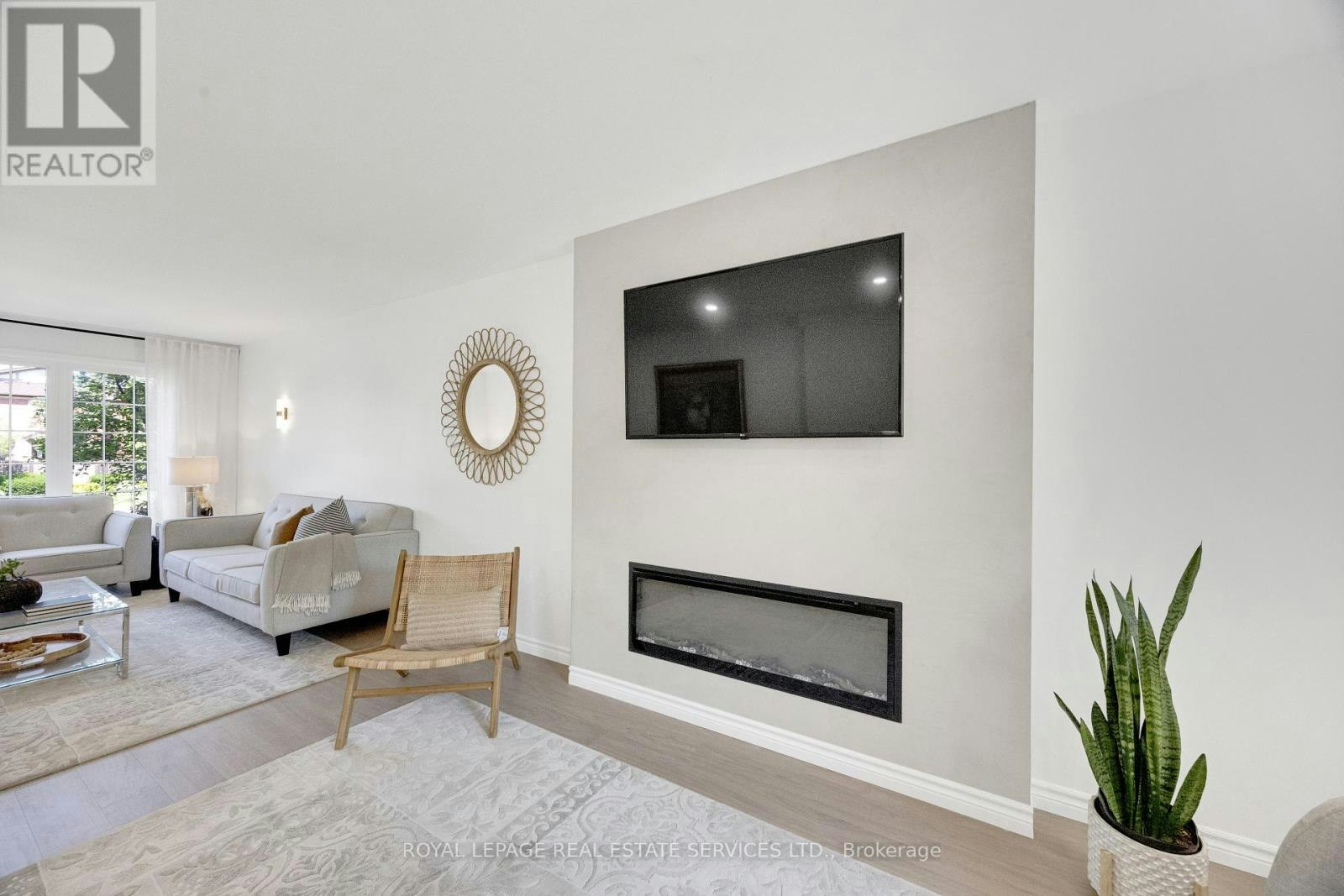 2048 Sixth Line, Oakville, ON, L6H 3N2 - 15