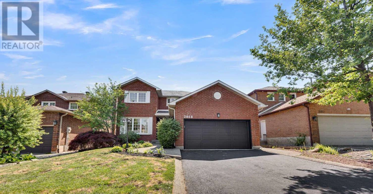 2048 Sixth Line, Oakville, ON, L6H 3N2 - 2