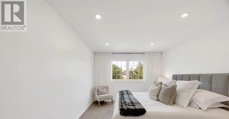 2048 Sixth Line, Oakville, ON, L6H 3N2 - 20