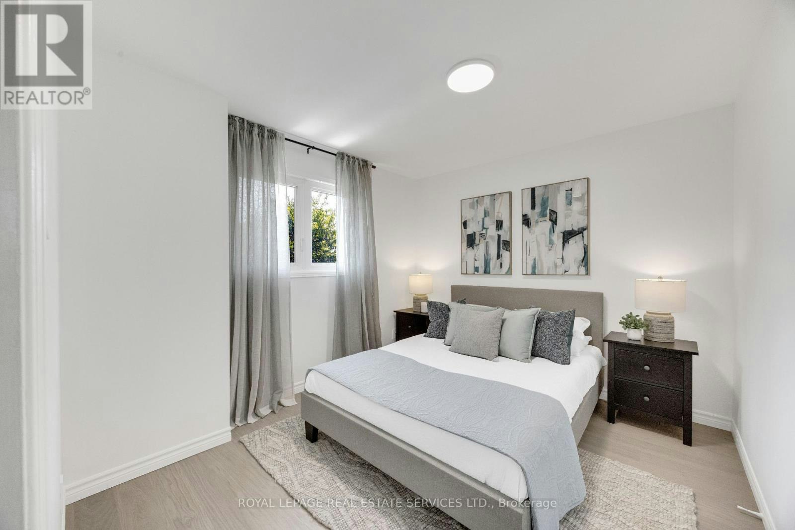 2048 Sixth Line, Oakville, ON, L6H 3N2 - 25