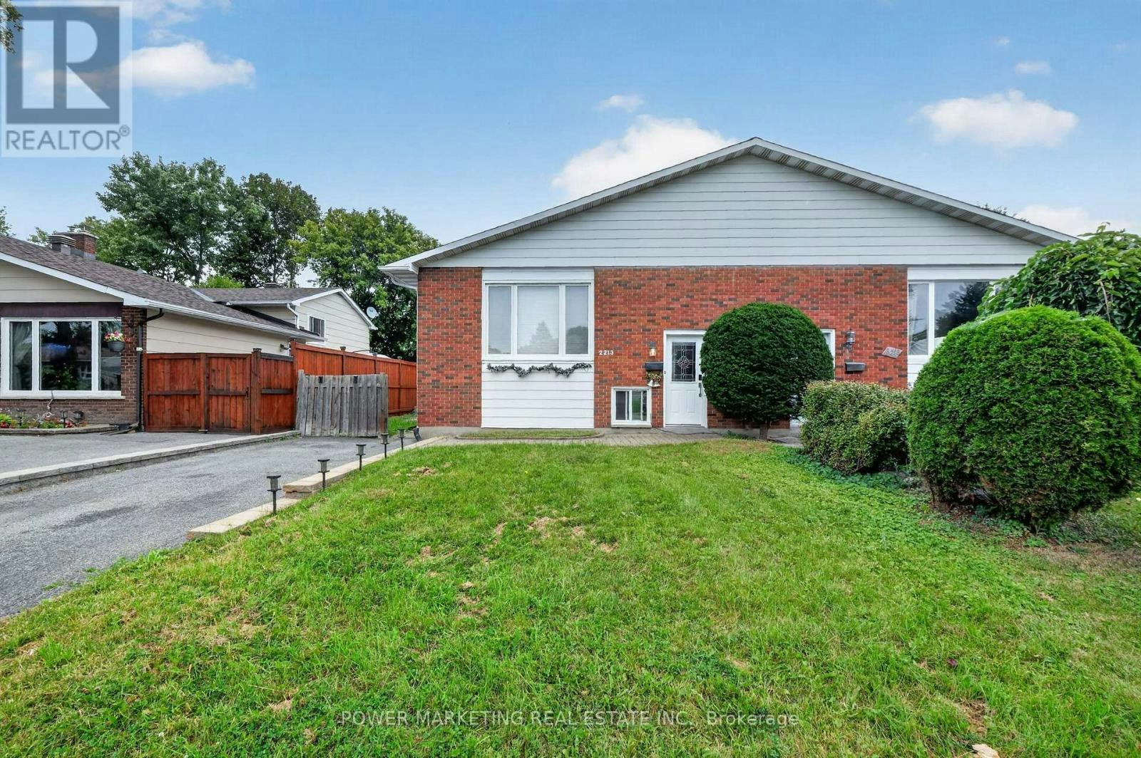 2213 Fillmore Crescent, Ottawa, ON, K1J 6A1