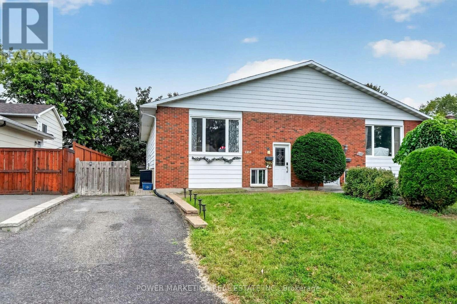 2213 Fillmore Crescent, Ottawa, ON, K1J 6A1