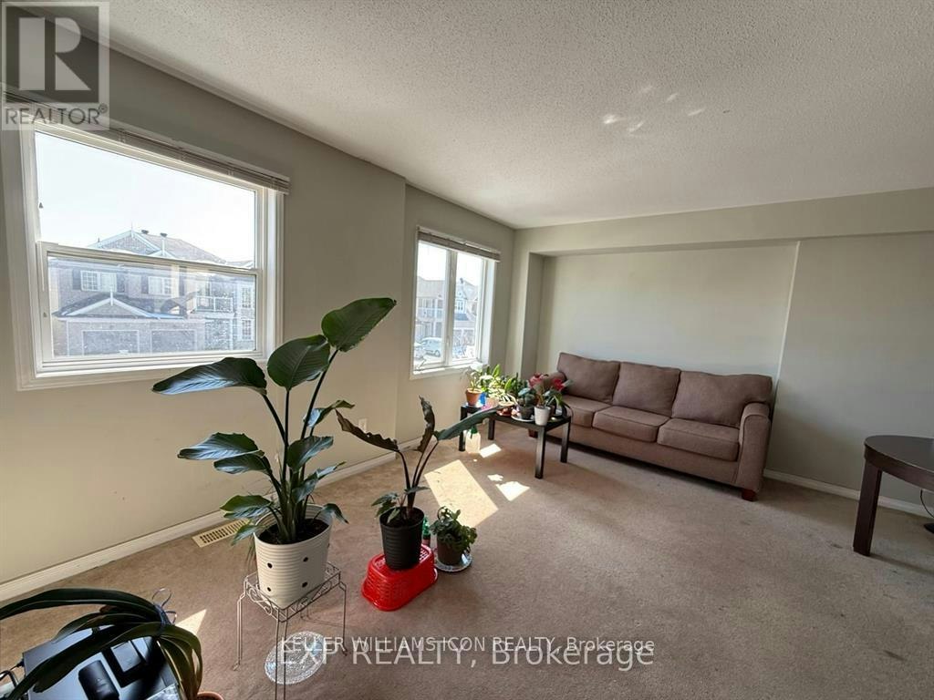 374 Moffat Pond Court, Ottawa, ON, K2J 0C7 - 3