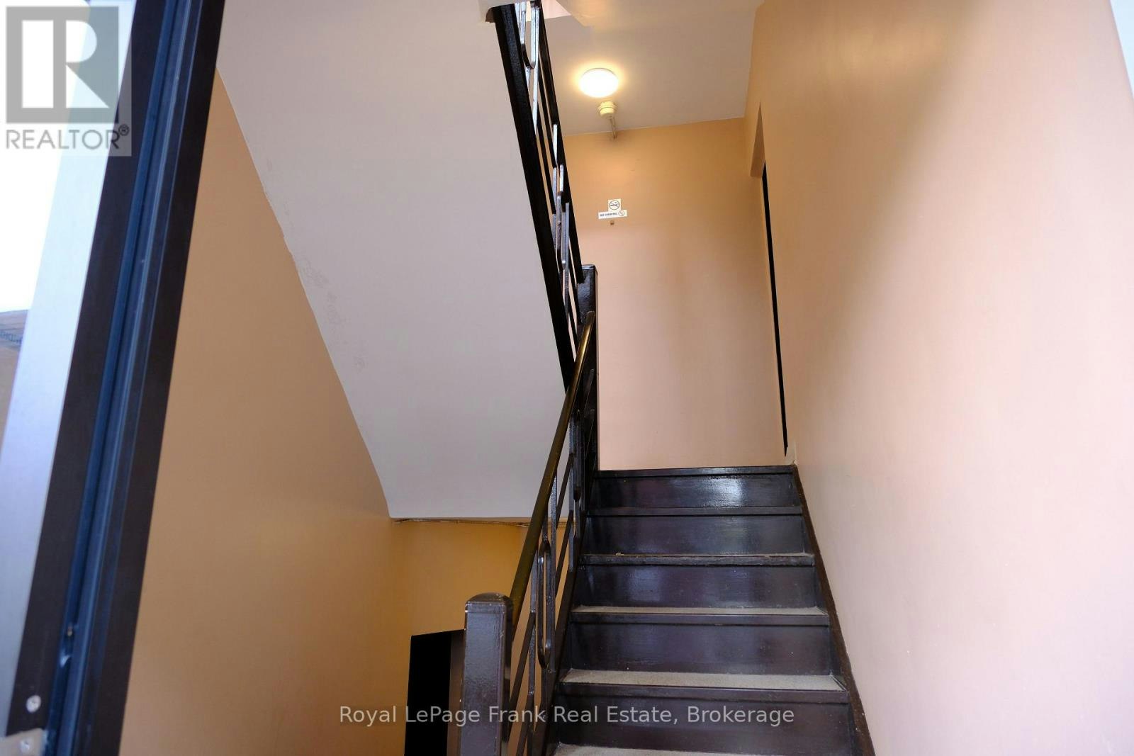 3-365 Elgin Court, Oshawa, ON, L1J 2P5 - 2