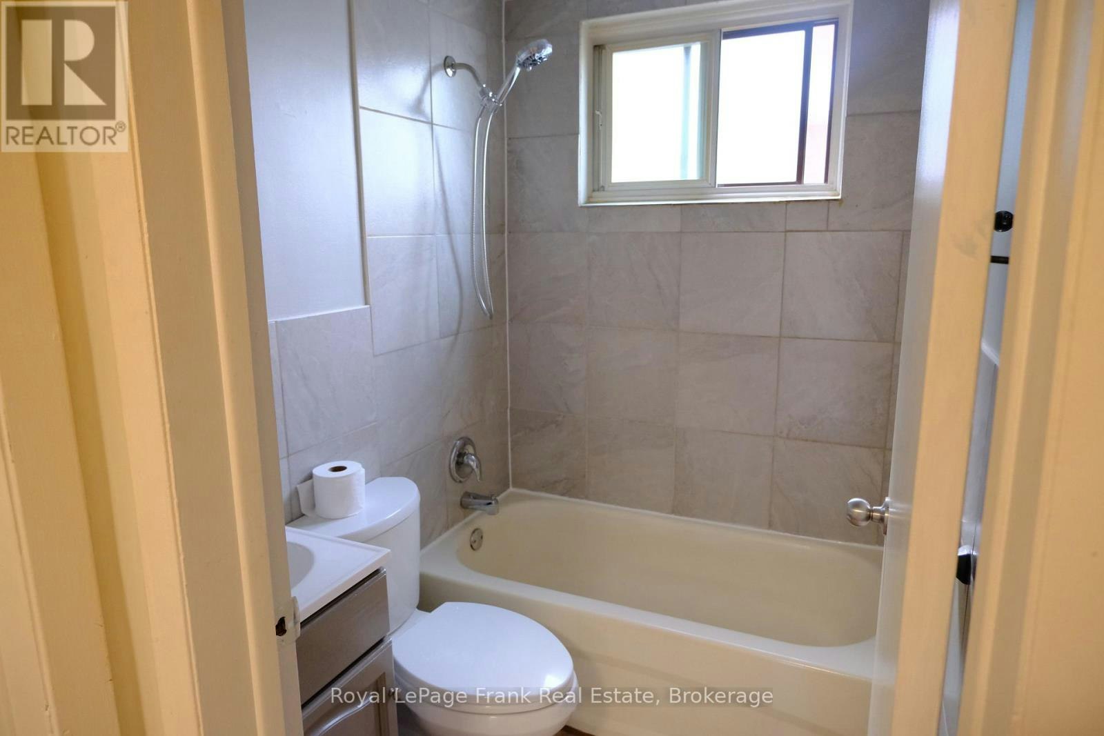 3-365 Elgin Court, Oshawa, ON, L1J 2P5 - 14