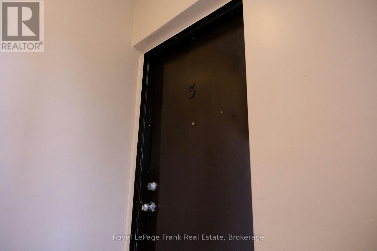 3-365 Elgin Court, Oshawa, ON, L1J 2P5 - 3