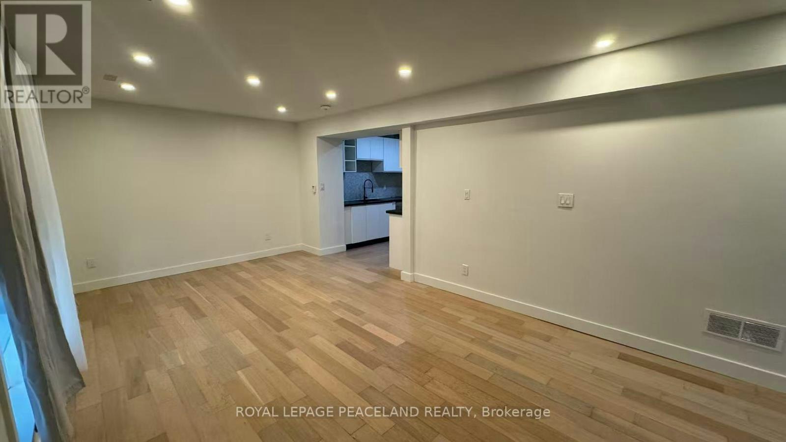 UPPER-19 Tardree Place, Toronto, ON, M1R 3X2 - 3