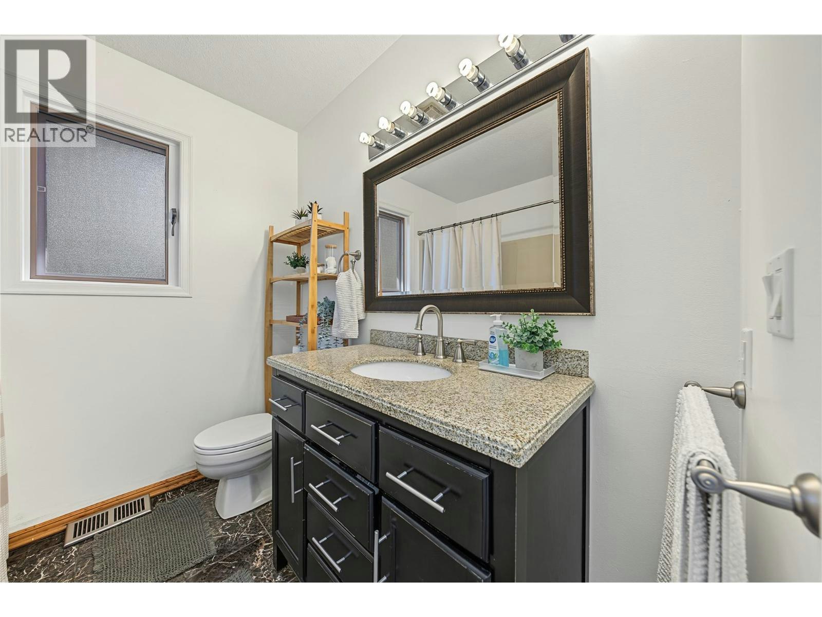 3745 Kimatouche Road, Kelowna, BC, V1Y 7R2 - 28