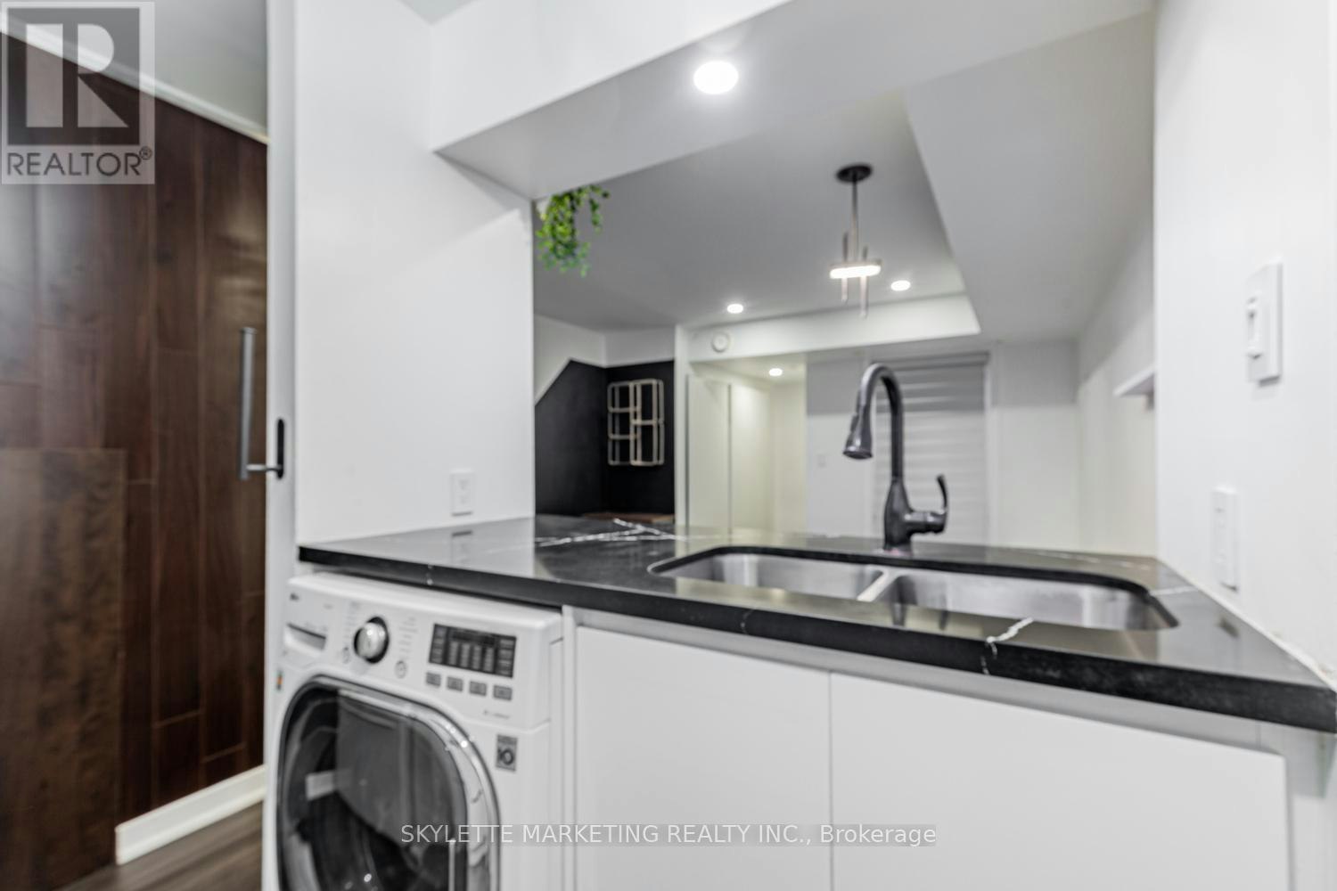 107-3 Everson Drive, Toronto, ON, M2N 7C2 - 4