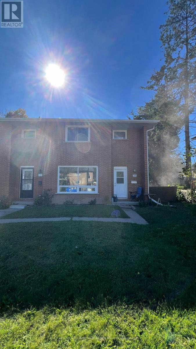 196 Owen Street, Barrie, ON, L4M 3J1 - 2