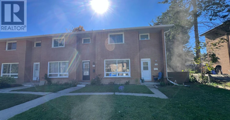 196 Owen Street, Barrie, ON, L4M 3J1