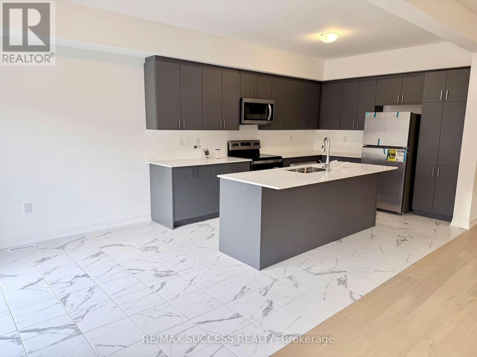 93 Flan Boulevard, Barrie, ON, L9J 0E1 - 25