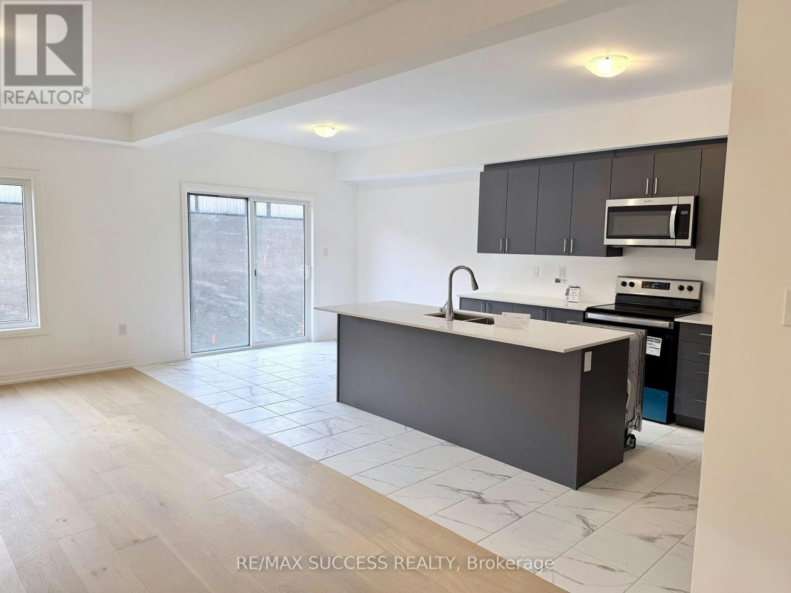 93 Flan Boulevard, Barrie, ON, L9J 0E1 - 23