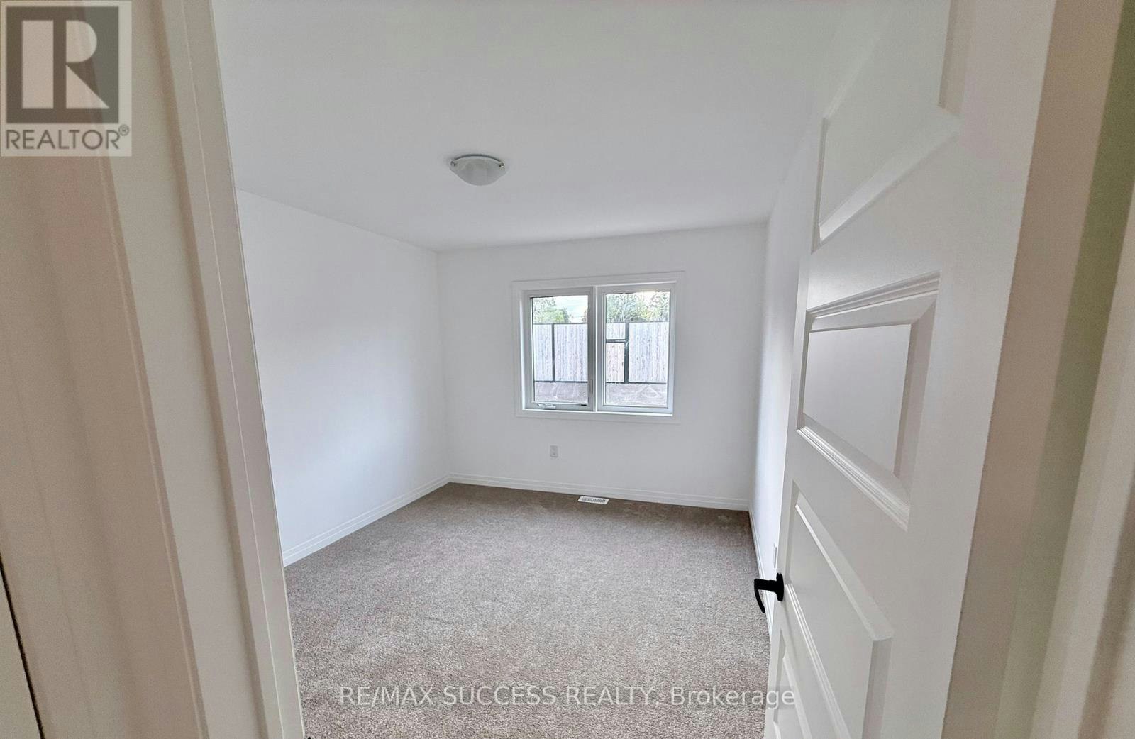 93 Flan Boulevard, Barrie, ON, L9J 0E1 - 18