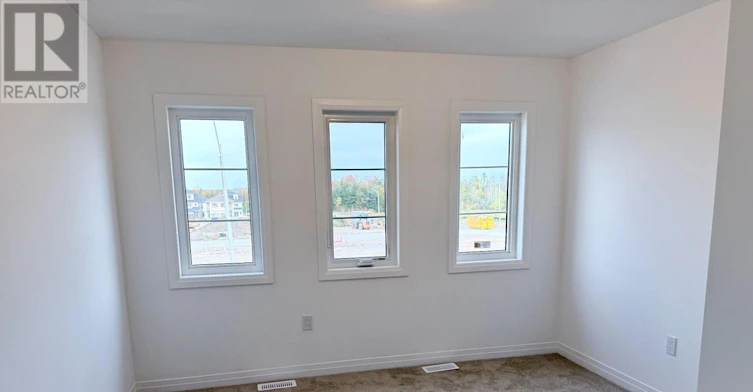 93 Flan Boulevard, Barrie, ON, L9J 0E1 - 3