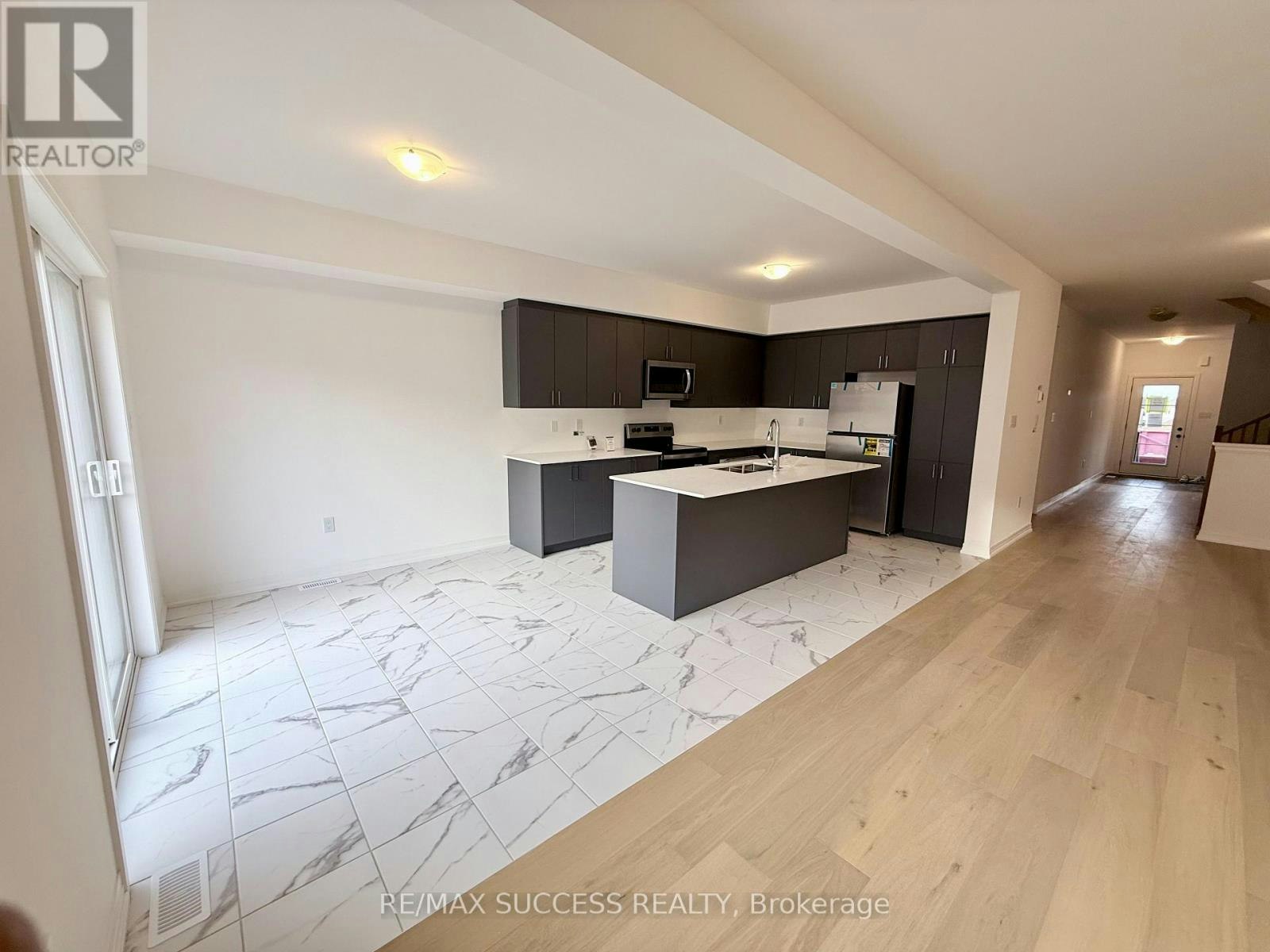 93 Flan Boulevard, Barrie, ON, L9J 0E1 - 26
