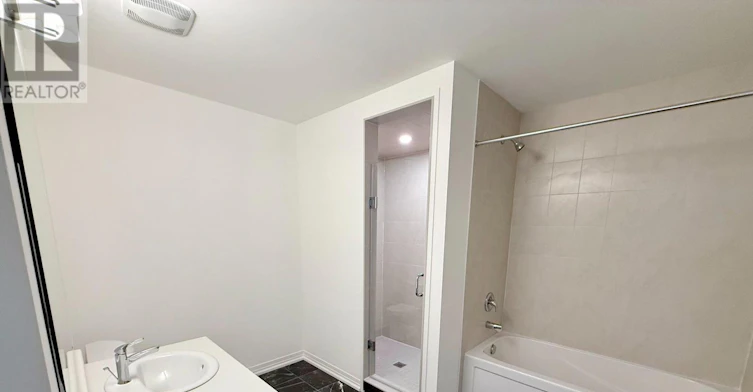 93 Flan Boulevard, Barrie, ON, L9J 0E1 - 2