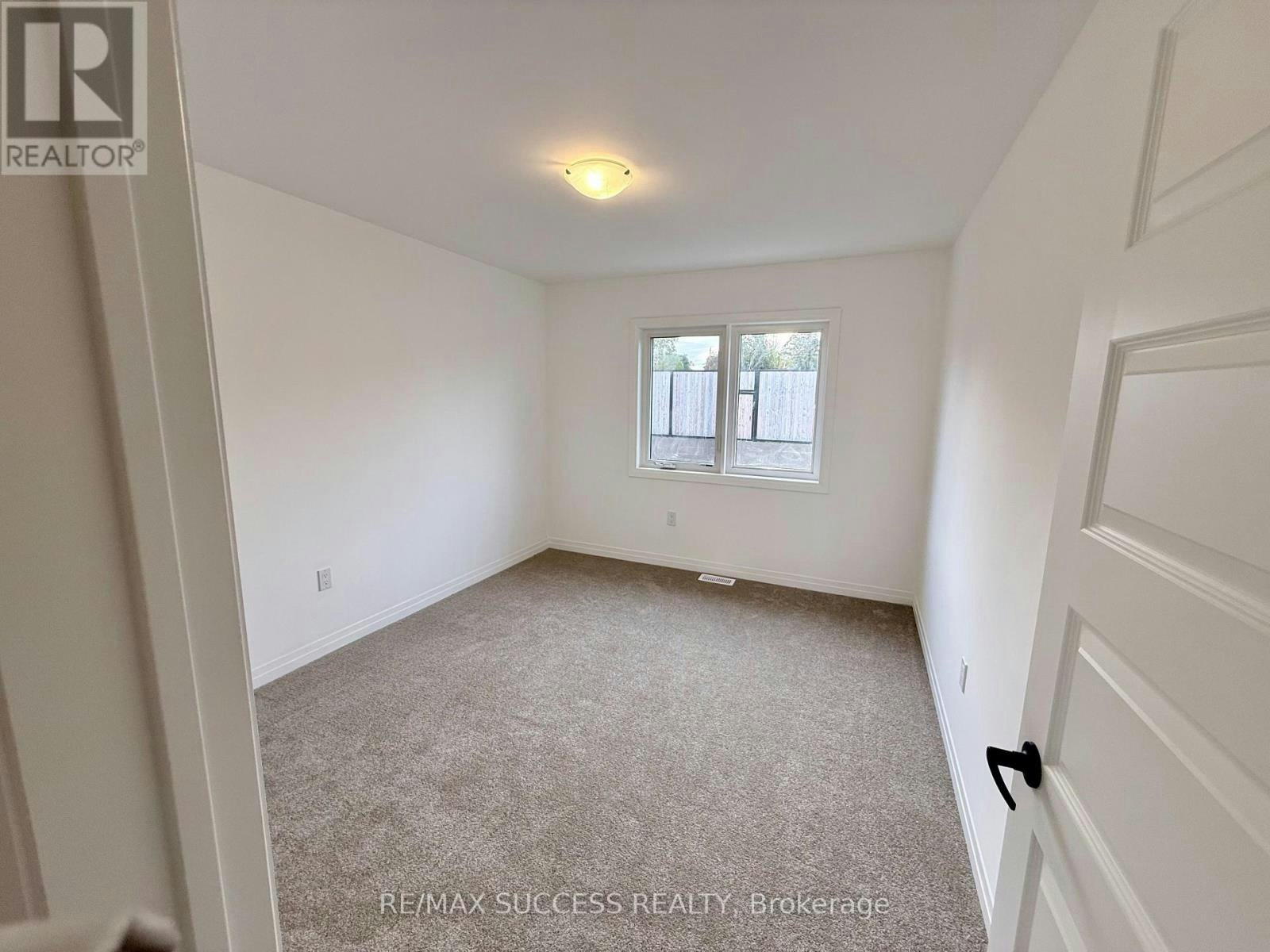 93 Flan Boulevard, Barrie, ON, L9J 0E1 - 17