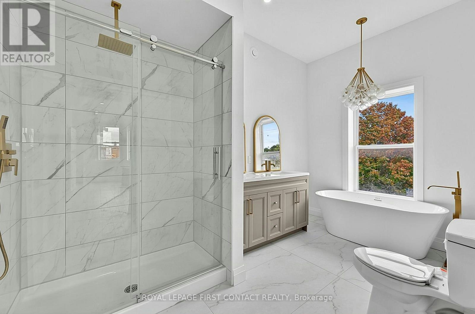 PENTHOUSE-87 Main Street, Penetanguishene, ON, L9M 1S8 - 20