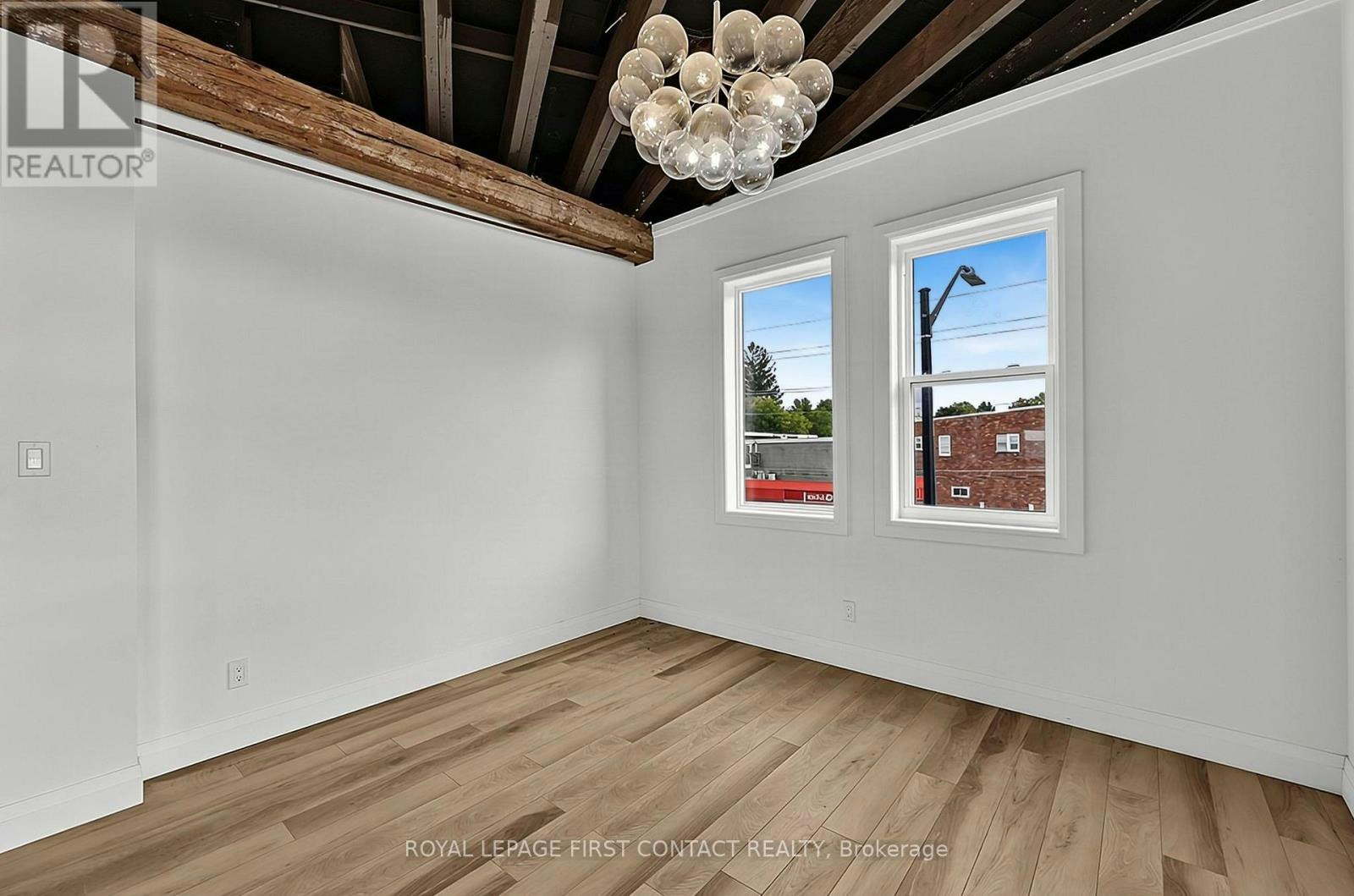 PENTHOUSE-87 Main Street, Penetanguishene, ON, L9M 1S8 - 13