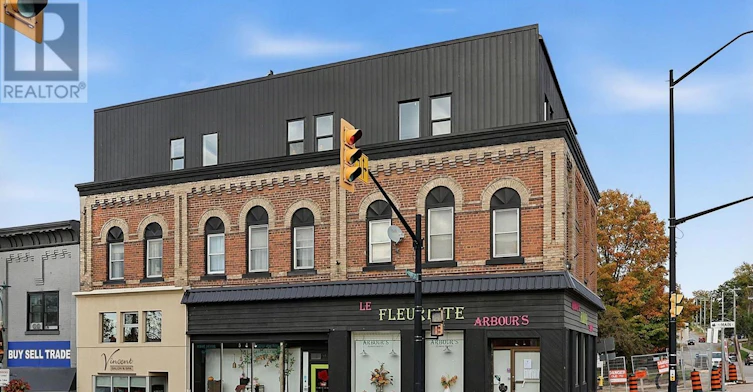 PENTHOUSE-87 Main Street, Penetanguishene, ON, L9M 1S8 - 2