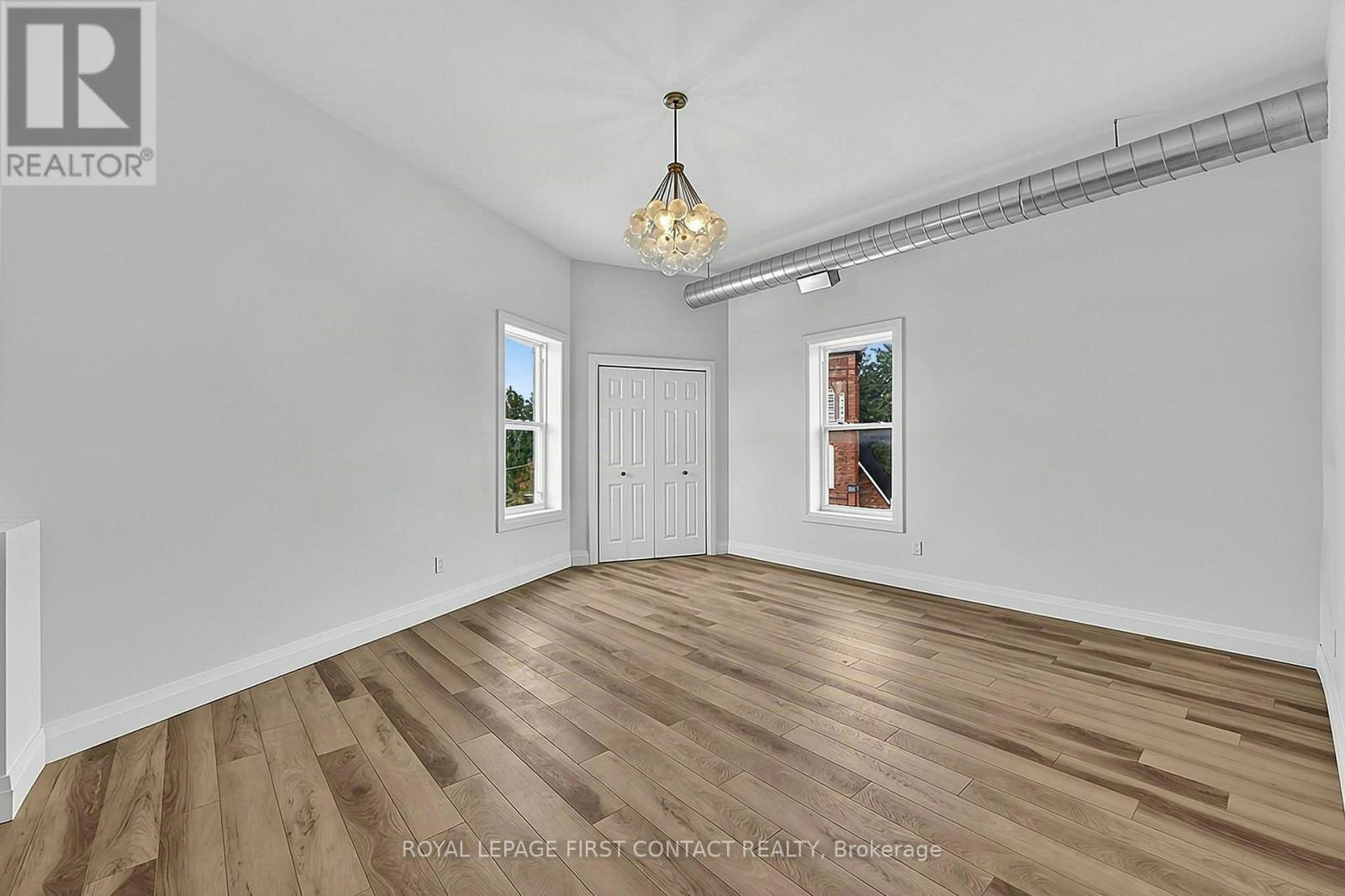 PENTHOUSE-87 Main Street, Penetanguishene, ON, L9M 1S8 - 23