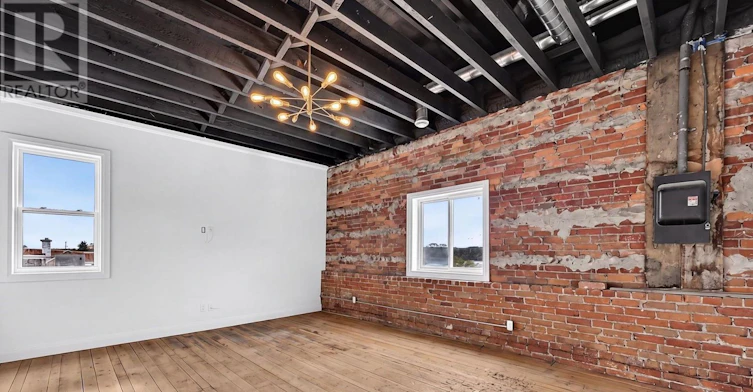 PENTHOUSE-87 Main Street, Penetanguishene, ON, L9M 1S8 - 17
