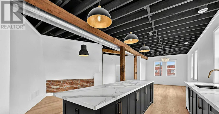 PENTHOUSE-87 Main Street, Penetanguishene, ON, L9M 1S8