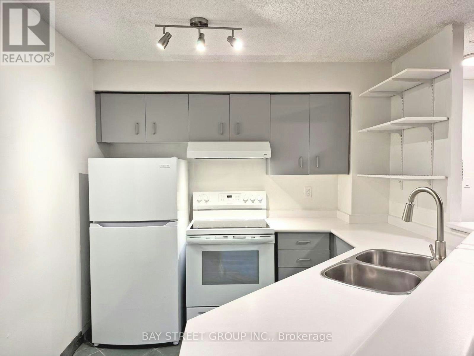 25 Grenville Street, Toronto, ON, M4Y 2X5 - 7
