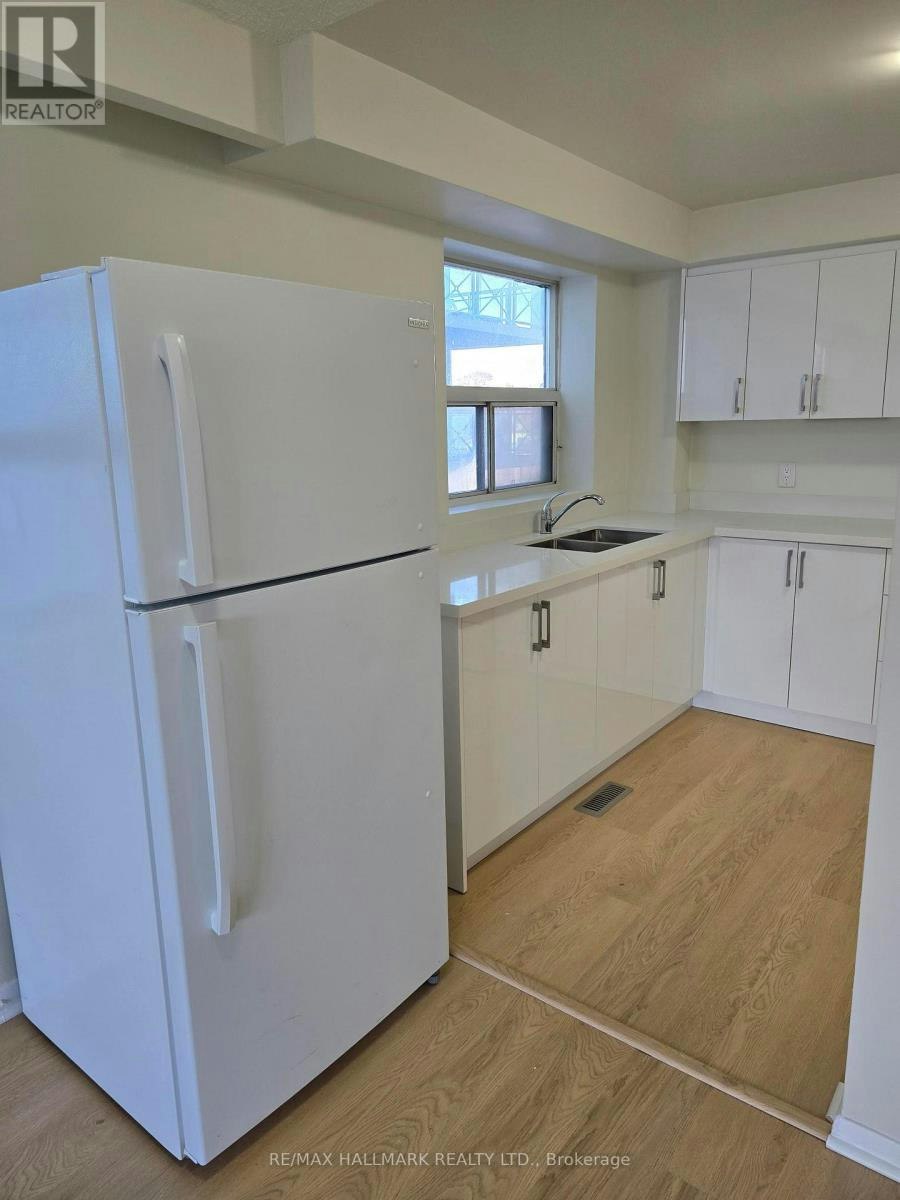 1-914 Sheppard Avenue W, Toronto, ON, M3H 2T6 - 9