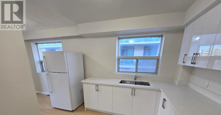 1-914 Sheppard Avenue W, Toronto, ON, M3H 2T6 - 7