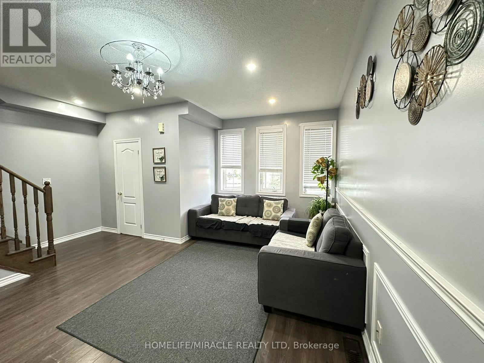 22 Hobart Gardens, Brampton, ON, L6Z 0J1 - 11