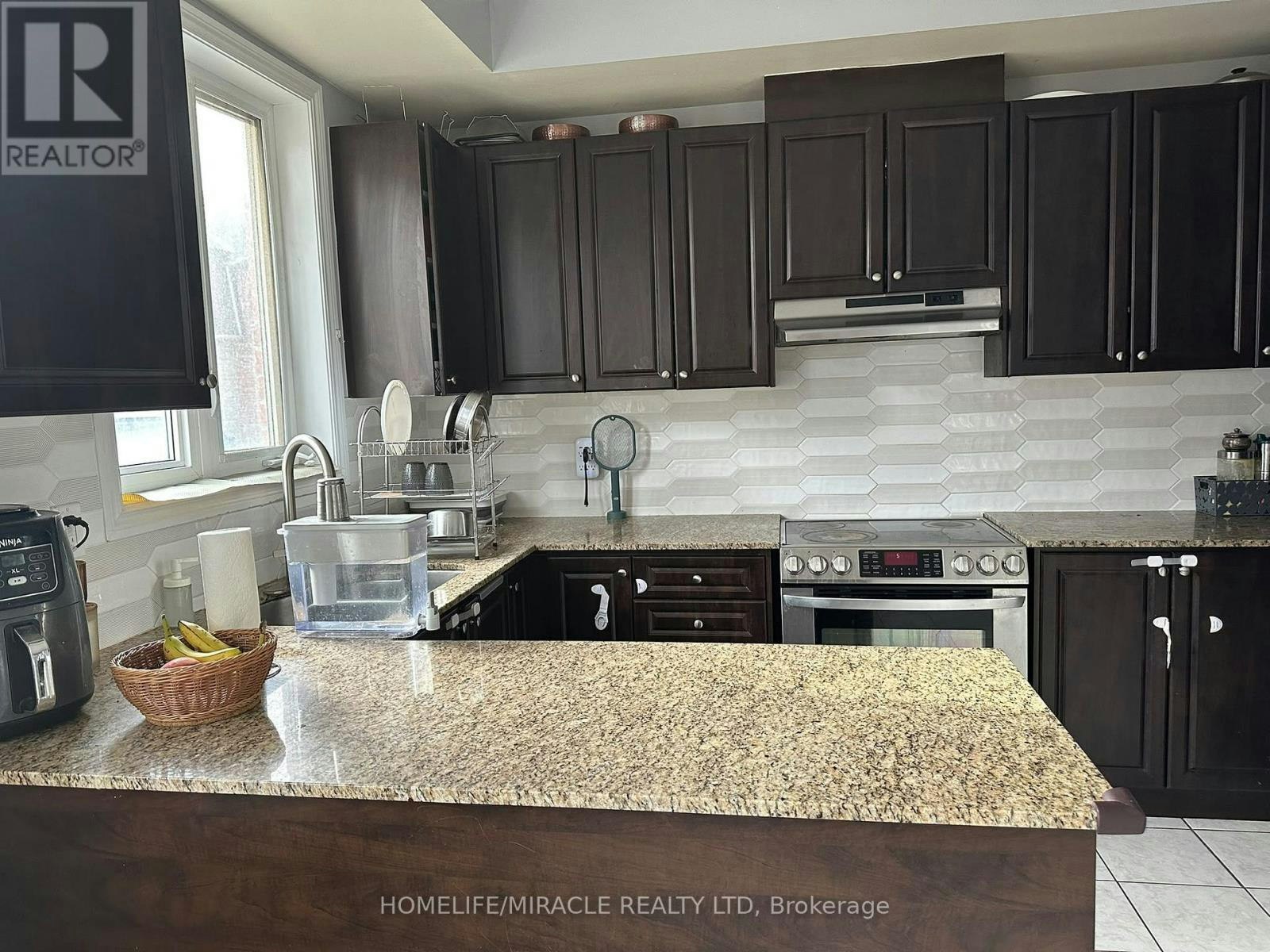 22 Hobart Gardens, Brampton, ON, L6Z 0J1 - 9
