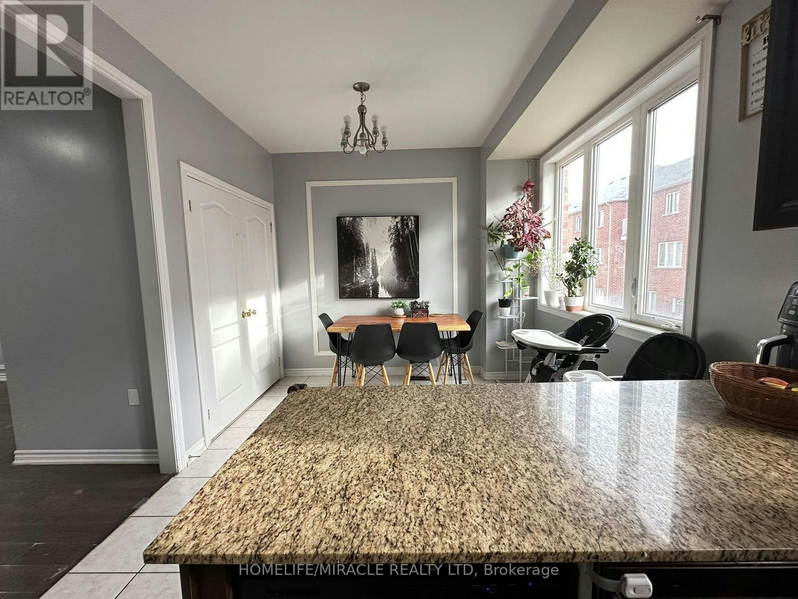 22 Hobart Gardens, Brampton, ON, L6Z 0J1 - 10