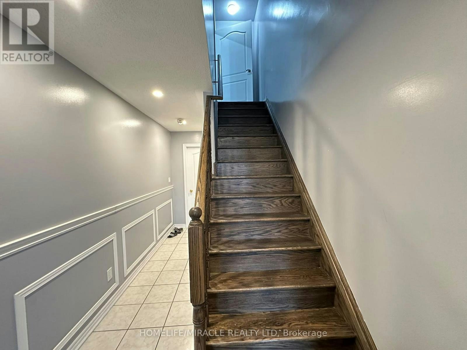 22 Hobart Gardens, Brampton, ON, L6Z 0J1 - 4