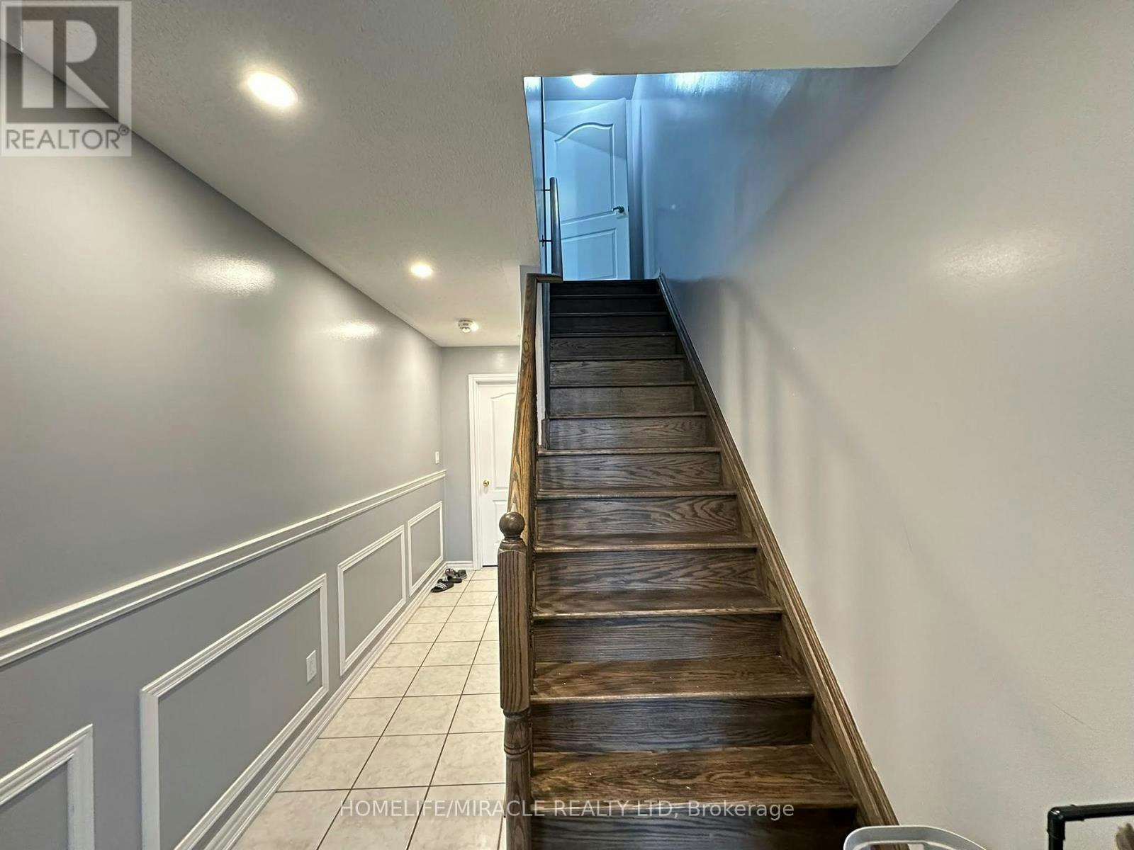 22 Hobart Gardens, Brampton, ON, L6Z 0J1 - 5