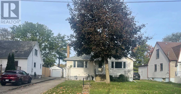 5137 Ontario Avenue, Niagara Falls, ON, L2E 3R7 - 2