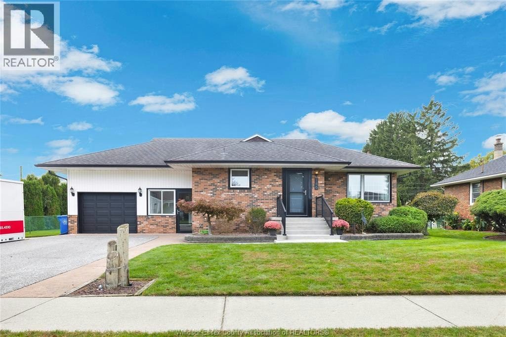 146 Huron, Lasalle, ON, N9J 1H9