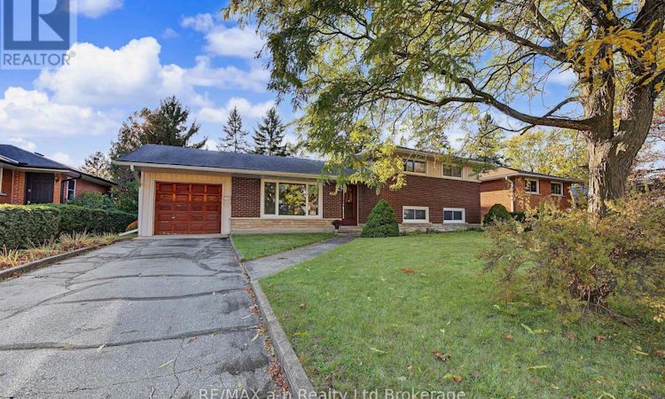 20 Pinecrest Avenue
