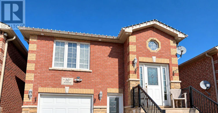 10 Aishford Road, Bradford West Gwillimbury, ON, L3Z 3E3