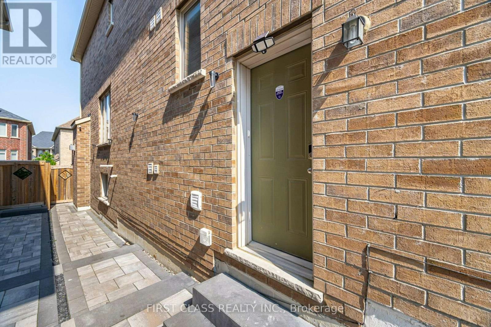 146 Rising Hill Ridge W, Brampton, ON, L6Y 6B1 - 2