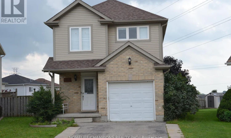 132 Henhoeffer Crescent