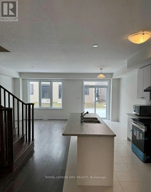 48 Varsity Drive, Welland, ON, L3B 0N3 - 7