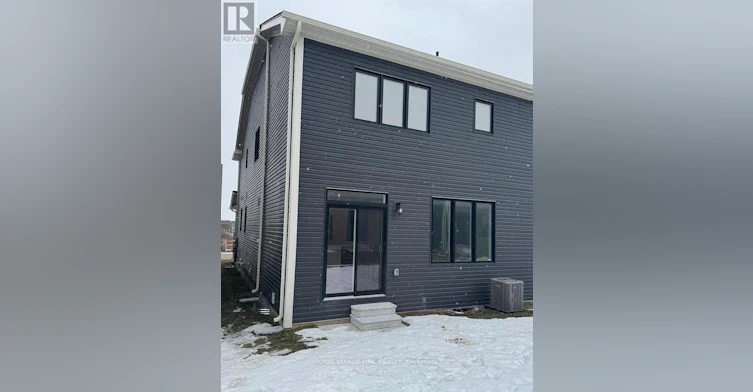 48 Varsity Drive, Welland, ON, L3B 0N3 - 3